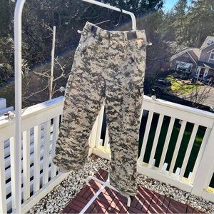 Turbine camo cargo ski pants men size S